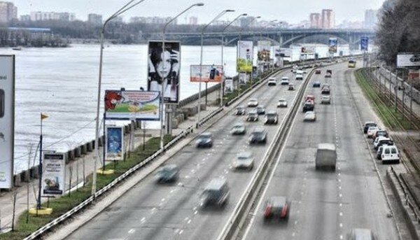 В Киеве сегодня ограничат движение на Набережном шоссе