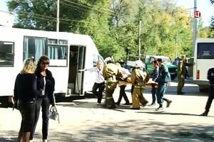 "Были автоматные выстрелы с разных сторон": Шарий рассказал о несостыковках в версии теракта в Керчи