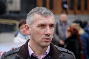 Покушение на Михайлика: активист озвучил свою версию нападения