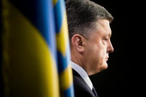 Порошенко объяснил, зачем ввели военное положение и гарантировал проведение выборов 31 марта