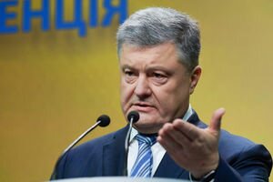 Порошенко согласился подать изменения в Конституцию по крымским татарам