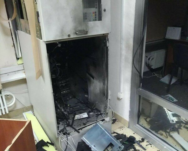 ПриватБанк объявил награду в 50 тысяч гривен за помощь в поимке грабителей