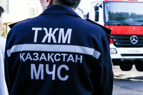 В Казахстане обрушился многоквартирный дом из-за мощного взрыва: есть жертвы и пострадавшие (фото, видео)