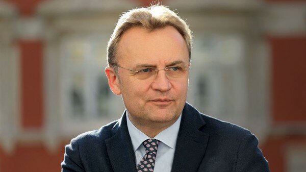 Садовой рассказал, что заставило его снять свою кандидатуру с выборов в пользу Гриценко