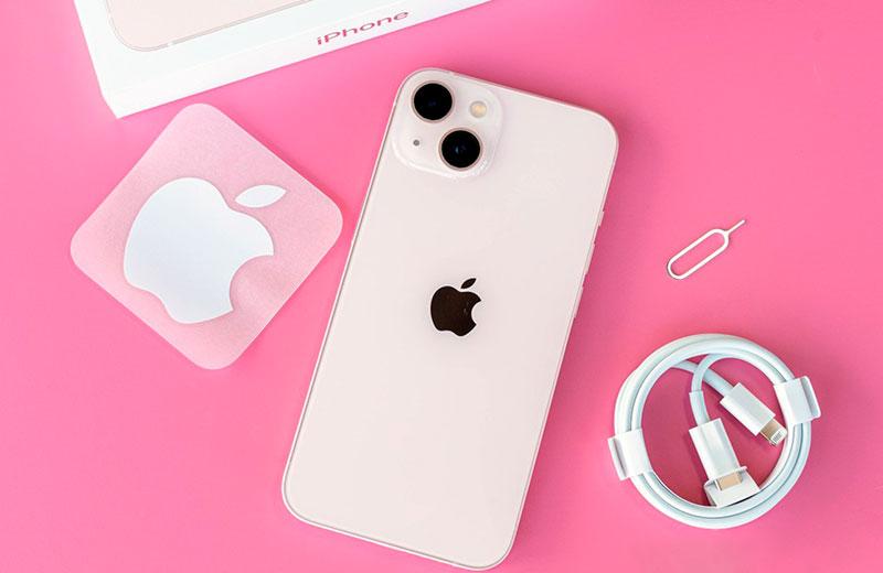 iPhone 13